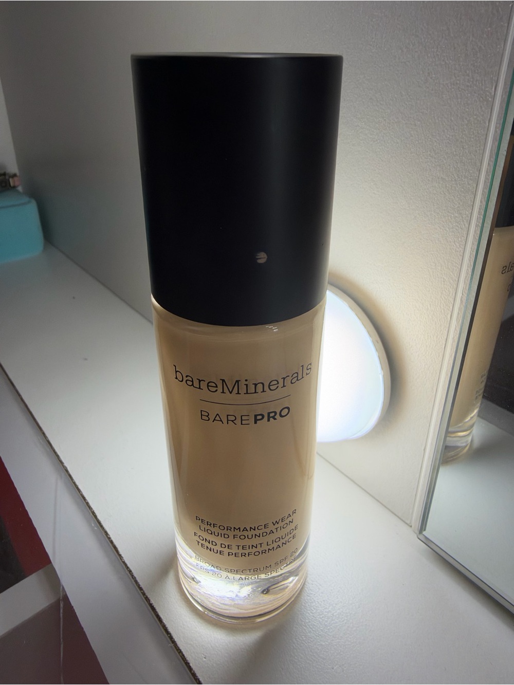 bareMinerals BAREPRO Liquid Foundation in Santeen